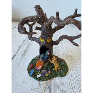 Lemax spooky Halloween tree trick-or-treater eater dog village accessory boy chi